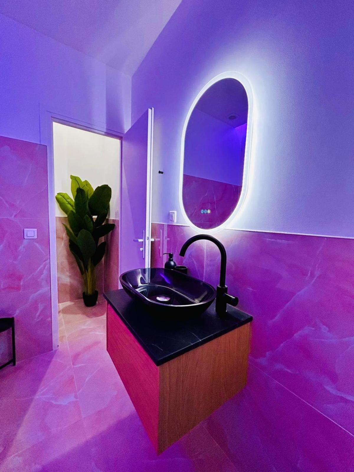 Intimate Escape - Seaside - Spa Bath - Wifi - Ac Nice Buitenkant foto