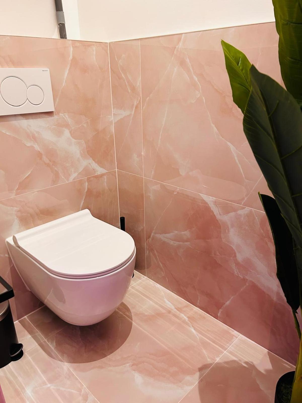 Intimate Escape - Seaside - Spa Bath - Wifi - Ac Nice Buitenkant foto